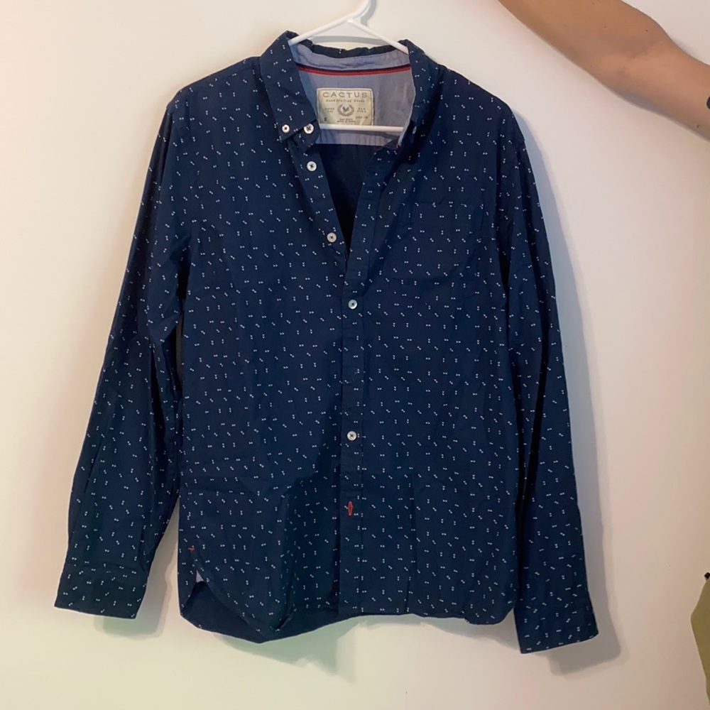 Men’s patterned button down